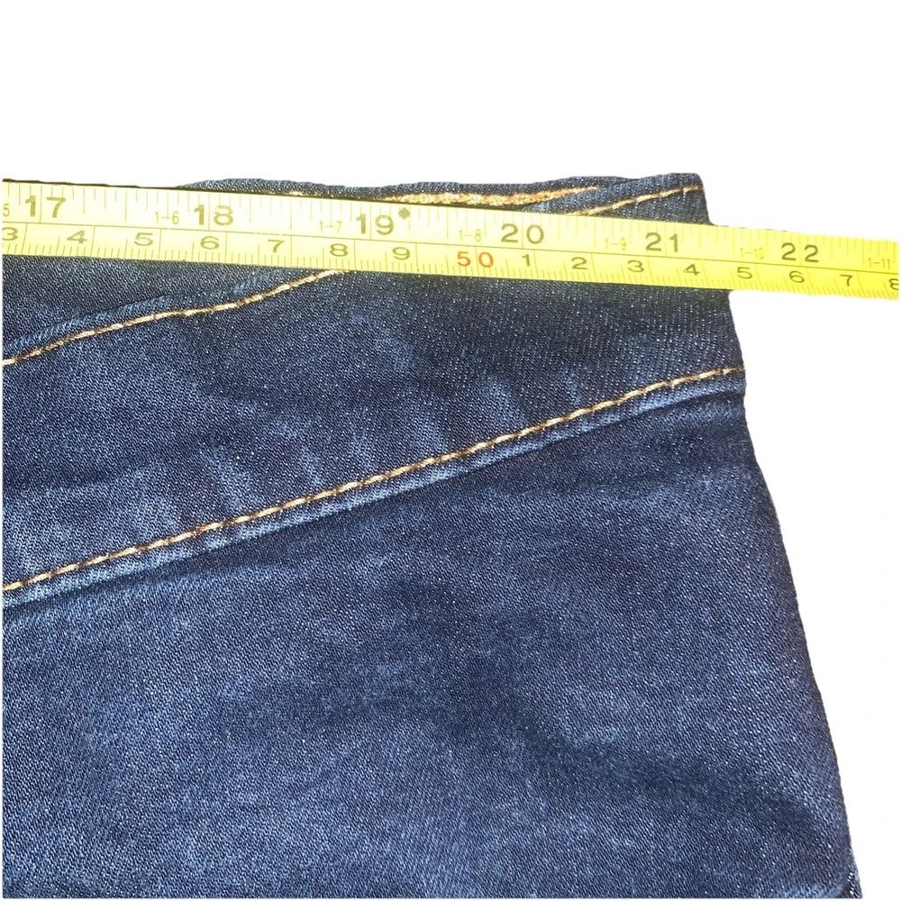 Levis 511 Jeans Mens 44x22 Blue Dark Wash Zipper‎ Fly Straight Leg Denim Casual